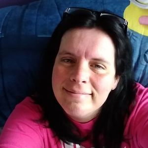 Meet your Posher, Mona